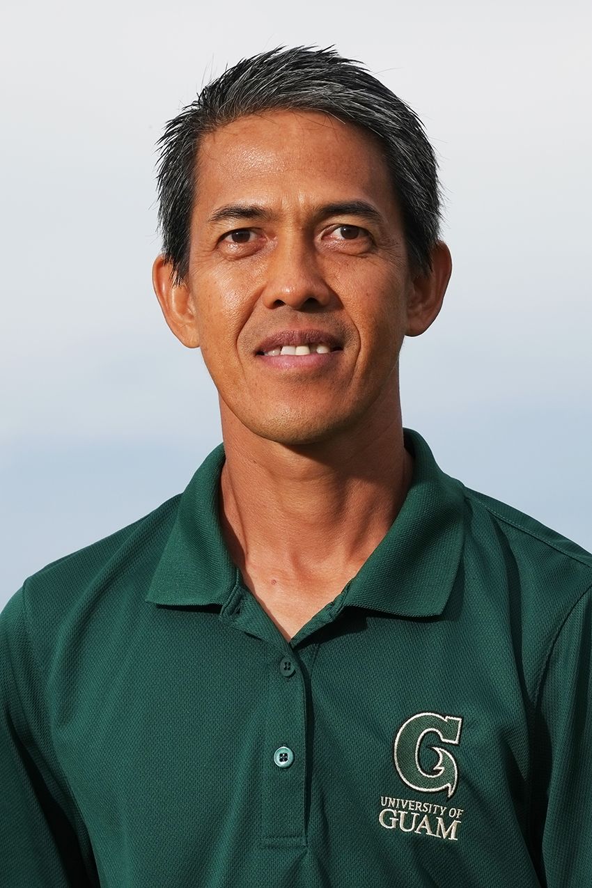 Photo of Coach Roderick Hidalgo