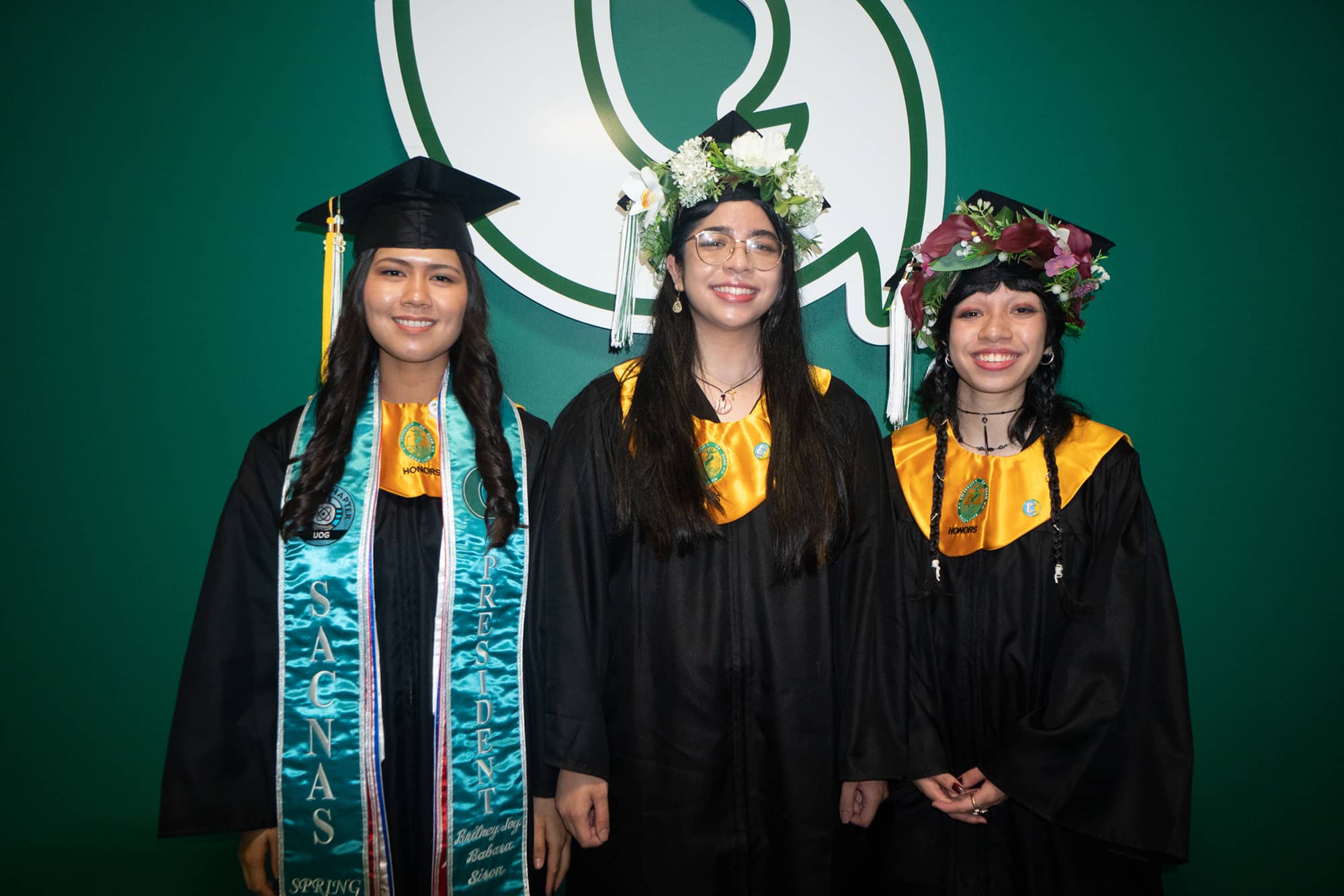 Fañomnåkan 2023 valedictorians